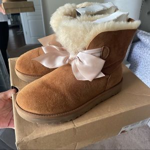 UGG Gita Bow Mini